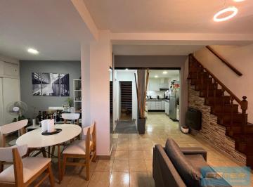Casa · 100m² · 3 Ambientes · Casa en Venta 3 Ambientes Villa Devoto con Quincho y Terraza!