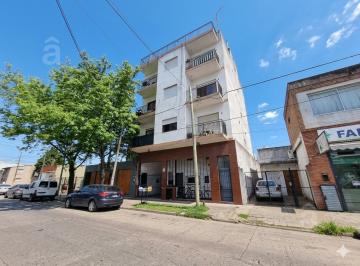 Local comercial · 510m² · 15 Ambientes · 1 Cochera · Negocio Especial en Venta en Villa Ballester. Local - Casa y Dptos.