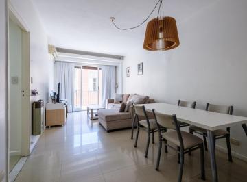 Departamento · 68m² · 3 Ambientes · Departamento de Tres Ambientes Al Frente con Balcon y Dependencias en Recoleta