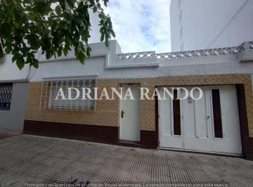 PH de 3 ambientes, Villa del Parque · Excelente PH 3 Ambientes Al Frente con Garage y Patio