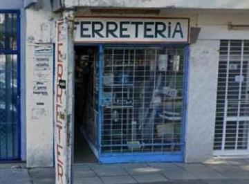 Local comercial · 180m² · Venta Oportunidad - Local Comercial Excelente Zona Comercial Paternal