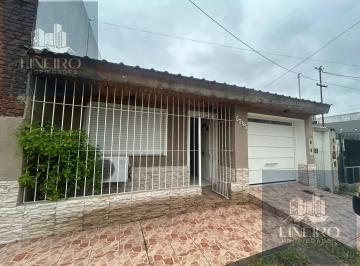 PH · 122m² · 5 Ambientes · 1 Cochera · PH Tipo Casa 5 Ambientes con Patio y Cochera en Venta - Villa Dominico