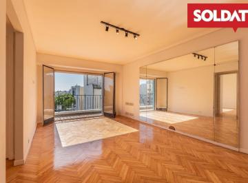 Departamento · 88m² · 3 Ambientes · 1 Cochera · Departamento Renovado en Venta, Apto Crédito, 3 Ambientes con 2 Baños. Espacio Guardacoche.
