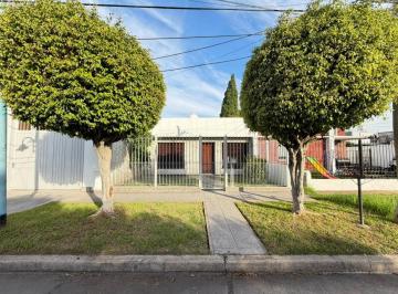 Casa · 141m² · 4 Ambientes · 2 Cocheras · Casa 5 Amb con Cochera Doble + Unidad Independiente | Ideal 2 Familias | Munro