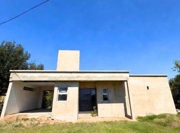 Casa de 4 ambientes, San Pedro · Propiedad a Estrenar Ubicada en Barrio “pago Chico”