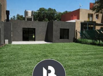 Casa · 80m² · 5 Ambientes · Vendo Casa a Estrenar 2 Dorm. en Villa Catalina - Rio Ceballos - Gn