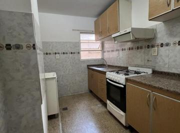 Departamento · 69m² · 4 Ambientes · Departamento Dos Dorm. en Centro