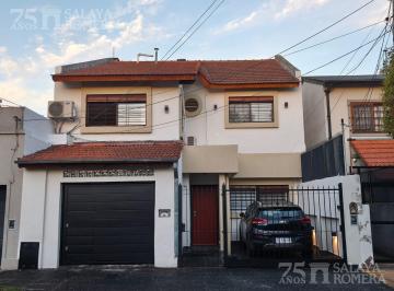 Casa · 189m² · 4 Ambientes · 2 Cocheras · Casa en Venta Dos Plantas, 4ambientes Actualizada 3 Dorm. Florida Oeste