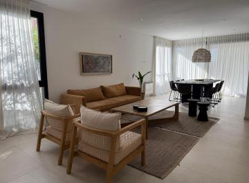 Casa · 180m² · 5 Ambientes · 2 Cocheras · ¡Hermoso Dúplex en Chacras del Norte - Listo Para Habitar!