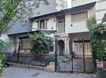 Terreno · 100m² · 5 Dormitorios · 1 Cochera · Lote en Zona R1. Casa de 6 Amb Apto Profesional. Inmejorable Ubicación