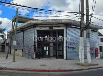 Local comercial · 260m² · 1 Ambiente · Local en Alquiler en Moreno