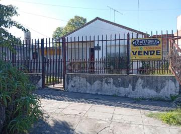 ATT-ATT-4493_2 · Casa 3 Ambientes. | Dardo Rocha 1366
