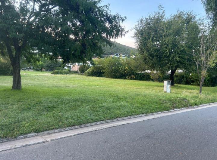 Terreno · 800m²