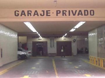 Garage · 11m² · Cochera en Venta en Balvanera/once - Oportunidad
