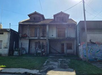 Casa · 160m² · 4 Ambientes · Casa Chalet en Venta en General Pacheco, Tigre, G. B. a. Zona Norte