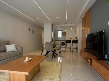 Departamento · 72m² · 3 Ambientes · Departamento de Tres Ambientes Reciclado a La Calle en Venta