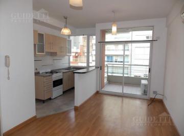 Departamento · 42m² · 2 Ambientes · 1 Cochera · Alquiler 2 Ambientes con Cochera Muy Buen Estado - Urquiza