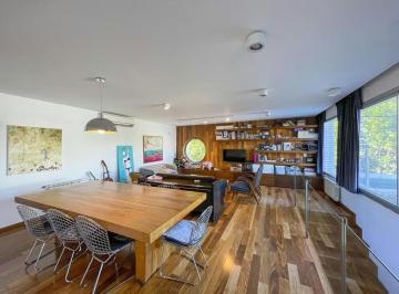 Casa · 200m² · 5 Ambientes · 1 Cochera · Casa en Venta Barrio Aldea Fisherton 3 Dorm. con Pileta Calidad Premium Oportunidad