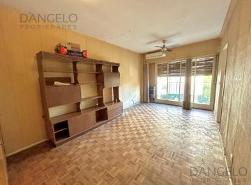 Departamento de 1 ambiente, Caballito · Dpto C/balcon Al Fte - Aire Acondicionado - Cocina Independ