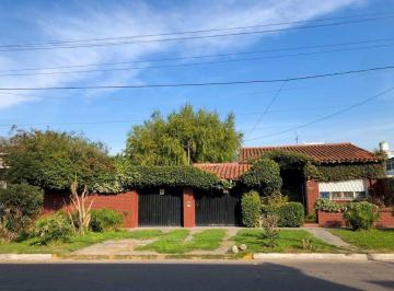 RFP-RFP-1785_2 · Casa 5 Ambientes 3 Dorm.. | Uruguay Al 1900