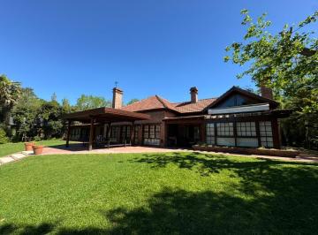 Casa · 450m² · 7 Ambientes · 2 Cocheras · Casa en Venta en Country San Diego
