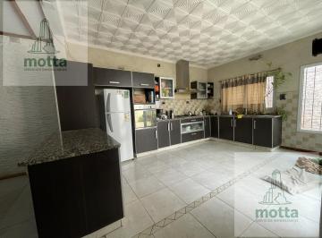Casa · 120m² · 3 Ambientes · 1 Cochera · Casa en Tiro Suizo
