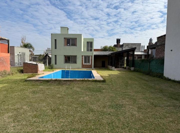 Casa · 120m² · 4 Ambientes · 1 Cochera