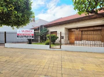 Casa · 150m² · 3 Ambientes · 3 Cocheras · Casa de 3 Ambientes con Cocheras