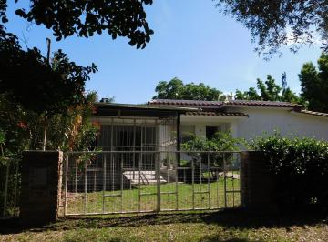 Casa · 269m² · 5 Ambientes · 1 Cochera · Casa en Villa Rumipal