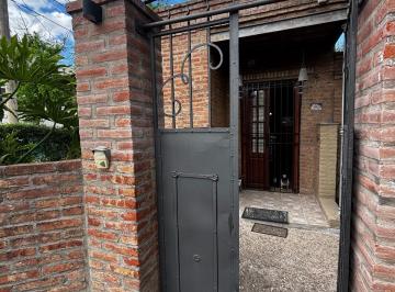 Casa · 255m² · 5 Ambientes · 2 Cocheras · Casa en San Jose 4 Dorm.