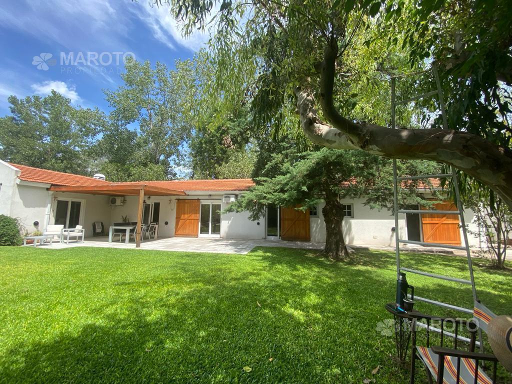 Casa en Venta en Barrio Cerrado Alamo Alto- Permuta Maroto Propiedades