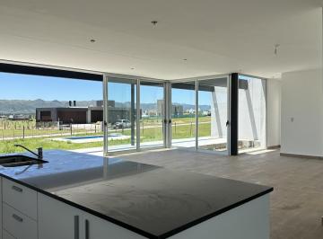 Casa · 210m² · 5 Ambientes · 2 Cocheras · Casa en Venta 4 Dorm. Puerto del Aguila