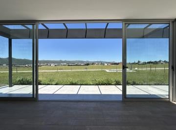 Casa · 210m² · 5 Ambientes · 2 Cocheras · Casa en Venta 4 Dorm. Zona Potrero de Garay