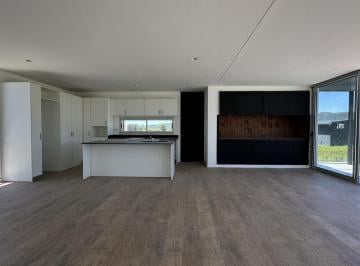Casa · 210m² · 5 Ambientes · 2 Cocheras · Casa en Venta 4 Dorm. Zona Potrero de Garay