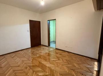 Departamento de 2 ambientes, Caballito · 2 Ambientes - Lateral - Balcon Frances - Excelente Ubicacion