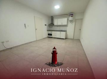 Departamento de 1 ambiente, Morón · Departamento Monoambiente con Cochera. Planta Baja Al Frente.