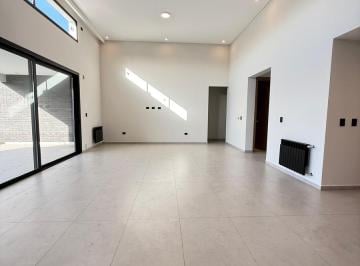 Casa · 215m² · 4 Ambientes · 2 Cocheras · Casa en Venta Greenville 2 1 Planta