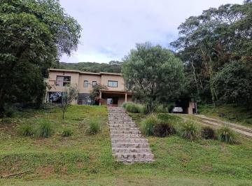 Casa · 310m² · 4 Ambientes · 6 Cocheras · Exc Casa 3 Dorm Suite/pileta/gge/esc/jard Valle Escondido