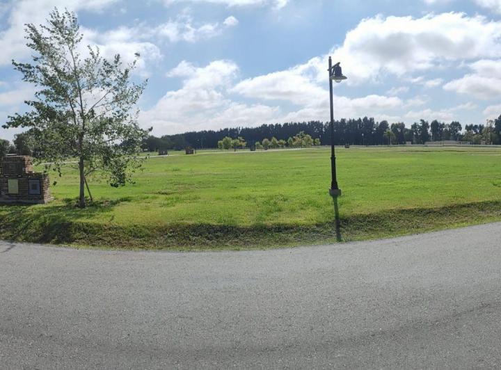 Terreno · 848m²