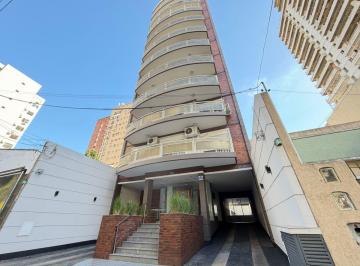 Departamento de 3 ambientes, Lanús · Semipiso de 3 Ambientes con Cochera Cubierta