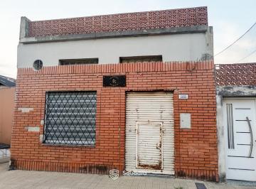 Local comercial · 34m² · 1 Ambiente · Venta | Permuta - Local Comercial - Barrio Matheu, Rosario.