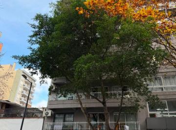 Departamento de 2 ambientes, Villa Urquiza · Departamento Al Frente C/balcón