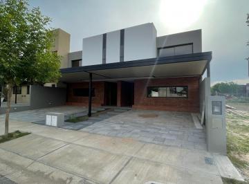 Casa · 168m² · 5 Ambientes · 2 Cocheras · Duplex en Venta Greenville 2 Living Comedor Separado