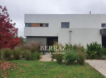 Casa de 6 ambientes, Escobar · Casa en Venta 6 Ambientes Barrio Las Liebres Pilar Lote de 800 m²