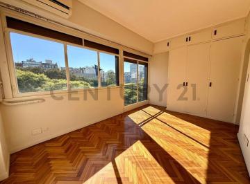 Departamento · 106m² · 3 Ambientes · Venta Departamento 3 Ambientes y Dependencia de Servicio en Recoleta