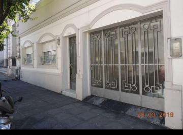 Casa · 225m² · 6 Ambientes · 1 Cochera · Casa Centrica L. N Palma 822