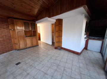 PH · 110m² · 4 Ambientes · 1 Cochera · PH en Villa Martelli