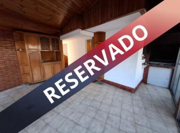 PH · 110m² · 4 Ambientes · 1 Cochera · PH en Villa Martelli