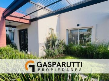 Casa · 185m² · 4 Ambientes · 4 Cocheras · Casa en Venta en San Matías con Pileta