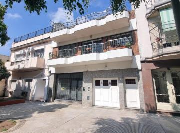 PH · 391m² · 4 Ambientes · Venta PH 4 Ambientes con Patio y Terraza y Local en Pb en Barracas